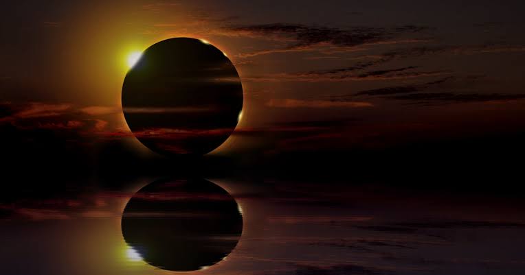 In 1919, British astronomer Arthur Eddington sailed to the island of Príncipe to photograph a total solar eclipse, measuring starlight bent by the Sun’s gravity — a result that confirmed a key prediction of Einstein’s general relativity and helped turn him into the m