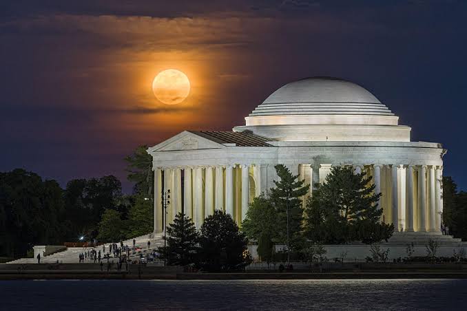 How to Best See This Weekend’s Rare Blue Micromoon
