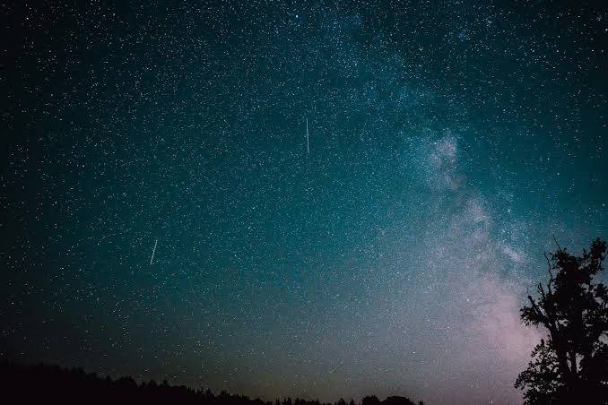 On a Saturday afternoon in May 2026, a rock about three feet across hit the atmosphere over New England at 75,000 mph and broke apart with the energy of roughly 300 tons of TNT, and the boom carried from Delaware to Montreal, farther than any fragment e