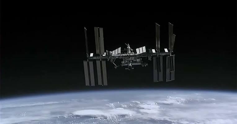 Space station crew briefly moves to "safe haven" amid concerns over leaks