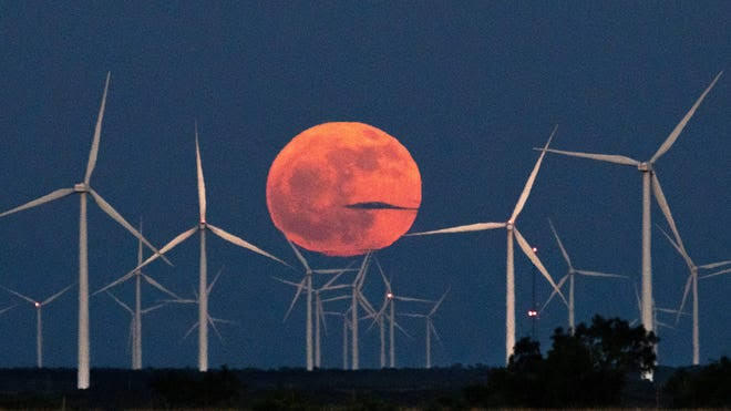 When is Washington's full moon in June? See times for strawberry moon