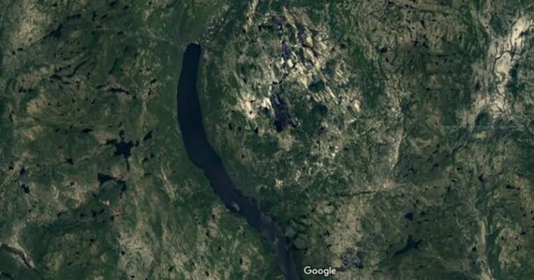 Camper Accidentally Discovers Ancient Meteor Crater on Google Maps