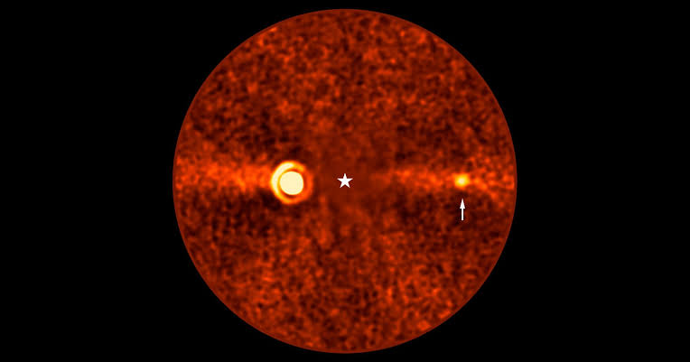 Researchers Used Two Telescopes to Discover a Planet Hidden In Plain Sight