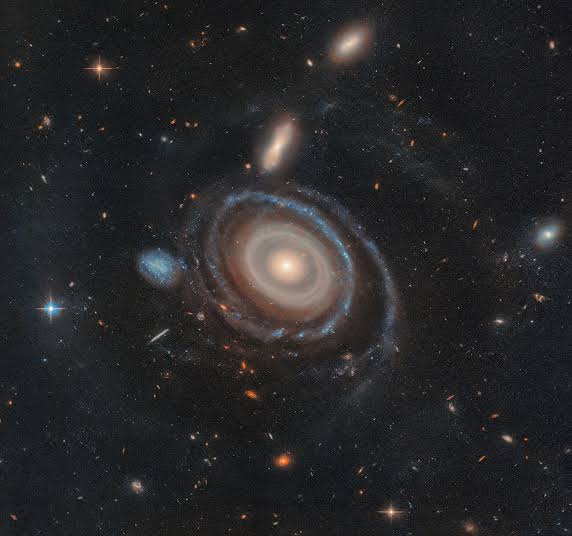 Ripple-like rings of the 'Bullseye galaxy' could be explained by dark matter