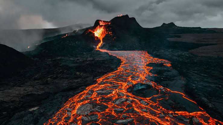 Super-deep diamond discovery may rewrite Earth's role in preserving the building blocks of life