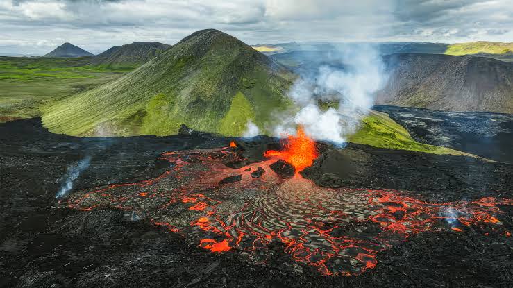 When Coupled Volcanoes Talk, These Researchers Listen
