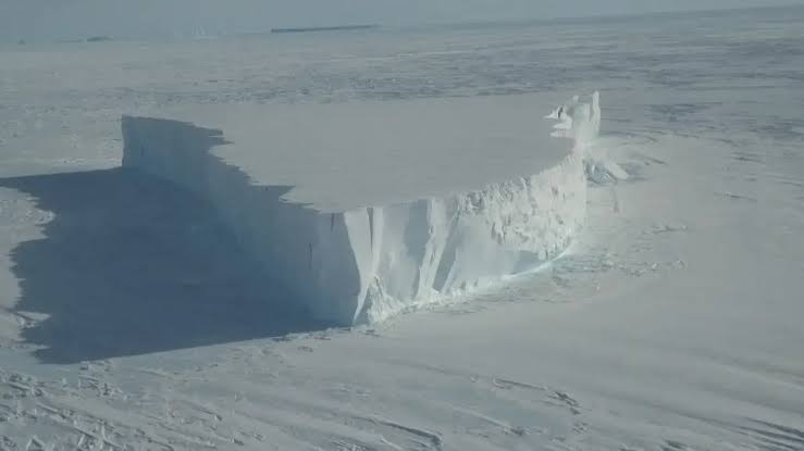 Countries at risk if ‘Doomsday Glacier’ size of Britain collapses as scientists warn when it could happen