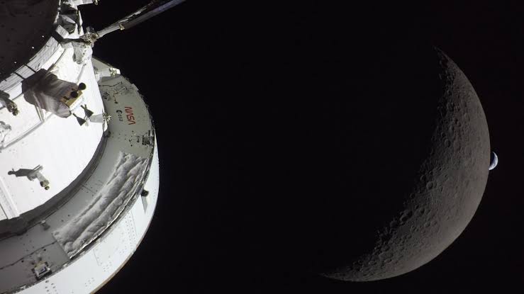 NASA reveals new details on plan to build a base on the moon