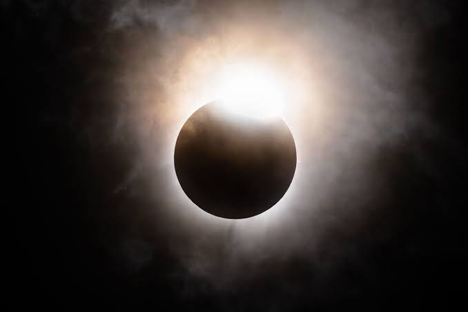 Strange phenomenon of shadow bands captivates scientists as a total solar eclipse nears