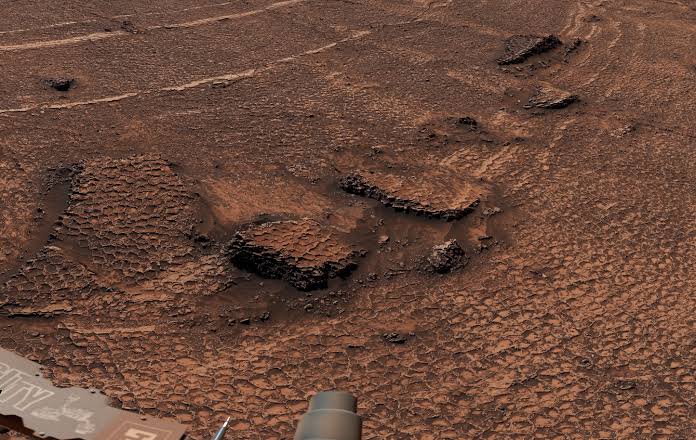 Mars rover discovers honeycomb-like fields on Red Planet