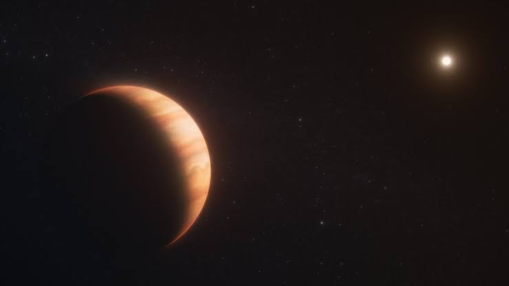 A Jupiter-size planet that escaped its star’s death