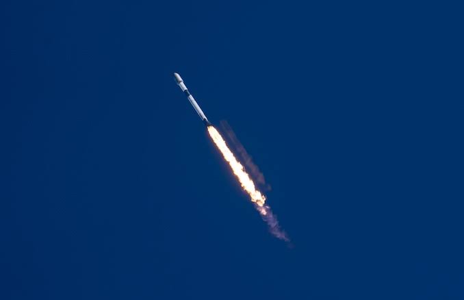 SpaceX West Coast launch surge continues with Starlink mission