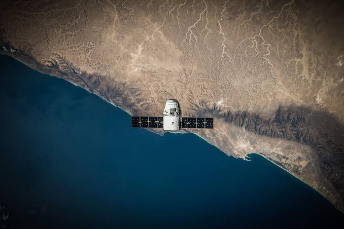 A space telescope that has spent 22 years detecting the most powerful explosions in the universe is now falling toward Earth, and a startup in Arizona built its rescue craft in seven months flat — a schedule Science described as almost unheard of for a NASA m