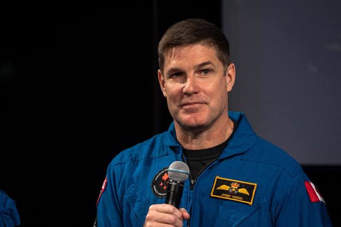 Artemis II astronaut Jeremy Hansen announces space agency retirement weeks after historic moon mission