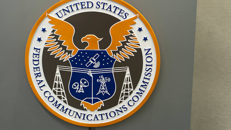 FCC approves startup’s space mirror to reflect sunlight to dark parts of Earth