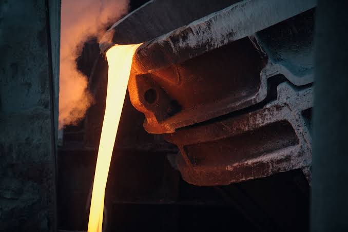 Earth’s inner core is not rock but a sphere of solid iron-rich metal, smaller than the Moon yet probably more massive. As the planet gradually loses heat, liquid metal freezes onto its surface, expanding it by roughly a millimetre each year.