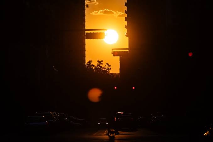 ‘Austinhenge’ is back! How astronomy and urban planning create this twice annual sunset phenomenon