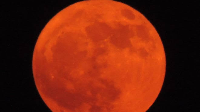 Here's when to see the June strawberry moon, the next 2026 full moon