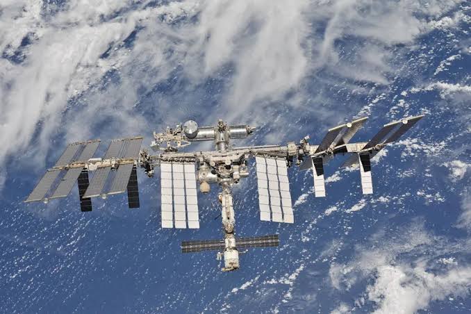 NASA wants to dump the ISS in the sea. Experts say the plan 'raises serious concerns for ocean health'