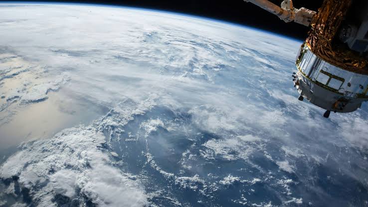 US approves deployment of giant space mirror to illuminate Earth after dark