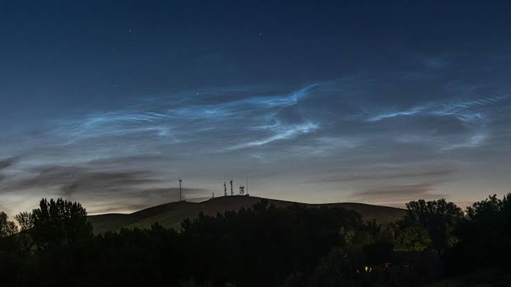 One of the sky's rarest phenomena is back: How to see rare night-shining clouds this summer
