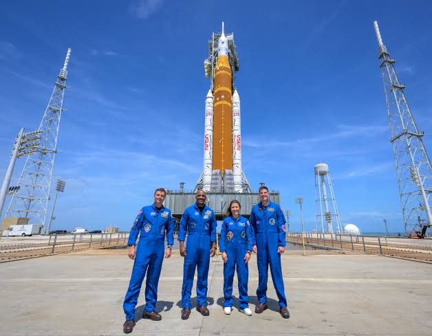 NASA Teams Readying Artemis II Moon Rocket for Launch