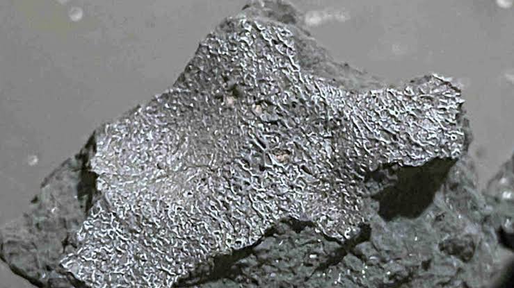 Meteorite that crashed into New Jersey home contains building blocks of life, astronomers say