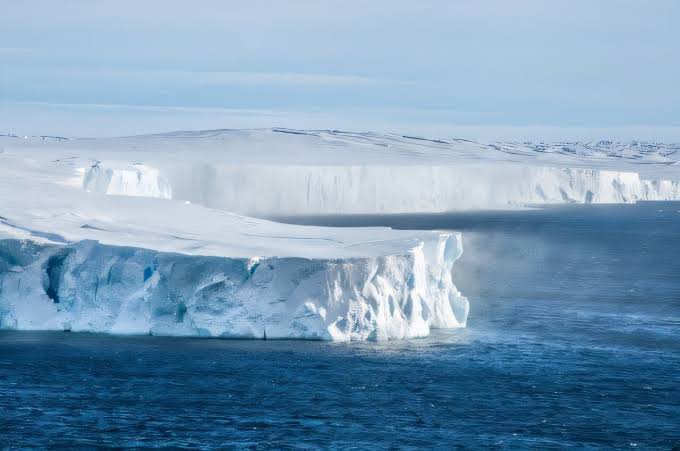 Antarctica is offering 30 to 50 years' worth of warning on sea level rise, models suggest