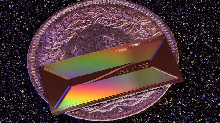 Scientists figured out how to shrink huge ultrafast lasers so they fit on a tiny chip — the 'holy grail' of the field