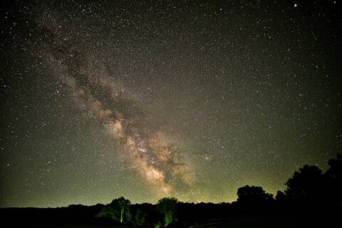 Eyes to the Skies for April: Lyrids meteor shower and a launch window for Artemis II