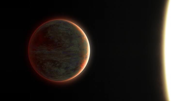 JWST reveals dawn-dusk atmosphere split on ultra-hot exoplanet WASP-121 b
