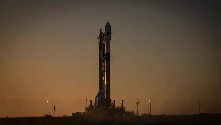 SpaceX launches Starlink satellites from Vandenberg tonight