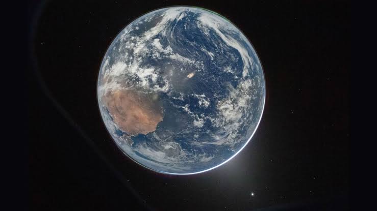 Artemis II crew captures rare double-auroras on the dark side of Earth — Space photo of the week