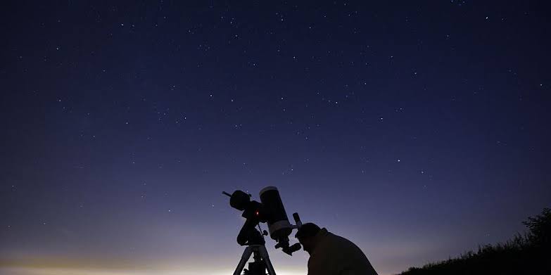 2 meteor showers expected to peak this week, but a bright moon will steal the show