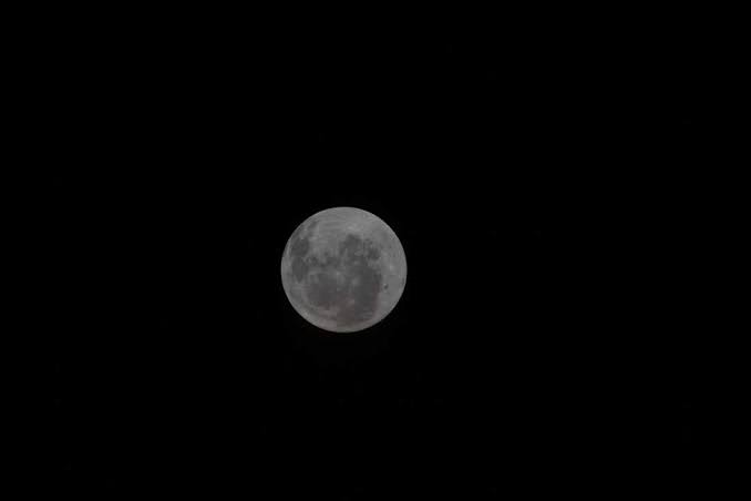 What can Artemis II astronauts see that satellites haven't captured?