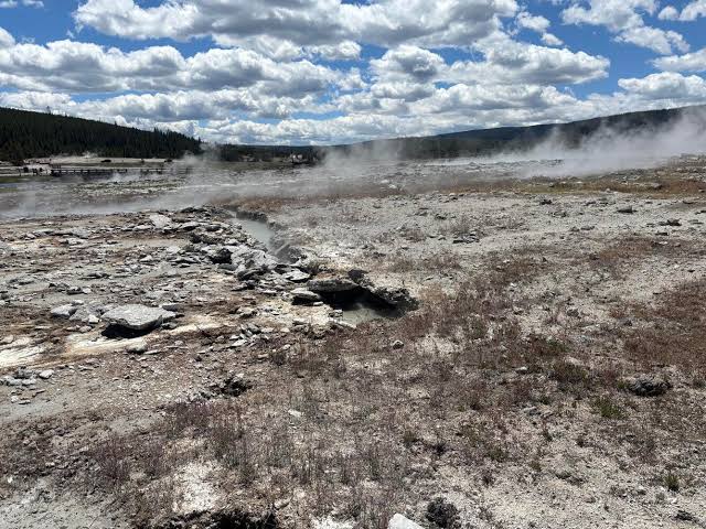 Hydrothermal explosion at Yellowstone National Park forms new thermal pool