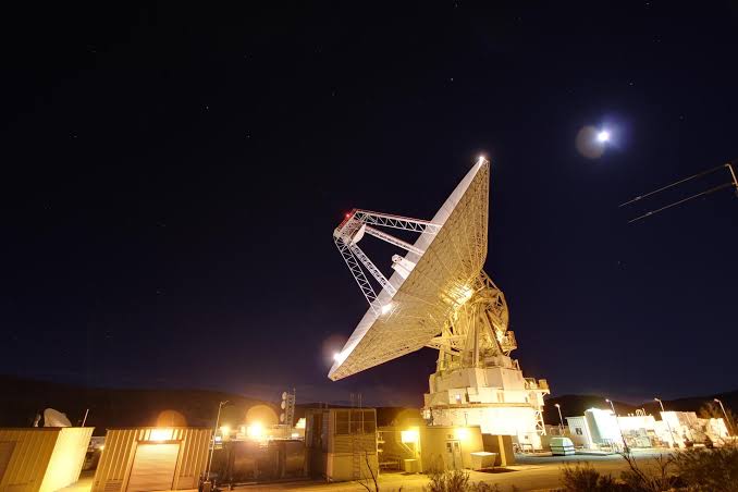After nearly breaking, NASA’s Deep Space Network “worked well” on Artemis II