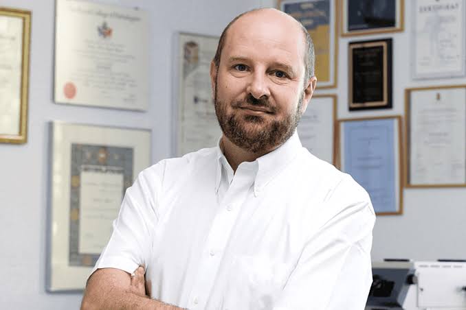 Neuropathologist not guilty of research misconduct, says university probe
