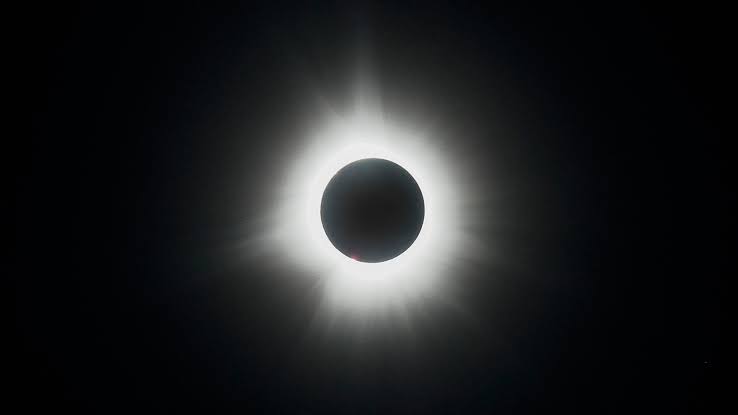 1 week to go until a dramatic total solar eclipse darkens the skies over Spain, Iceland and Greenland