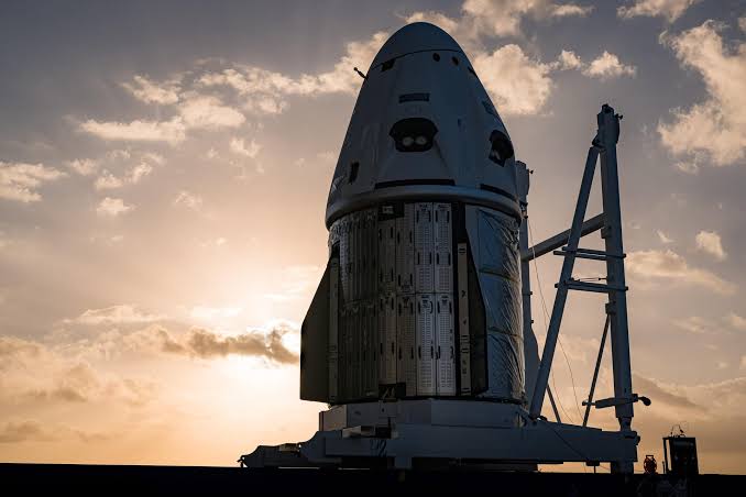 A "disaster waiting to happen"? Industry officials worry about Crew Dragon availability.