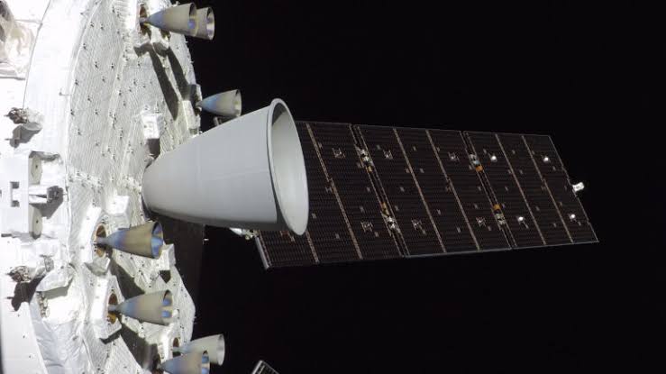 Orion helium leak no threat to Artemis II reentry but will require redesign