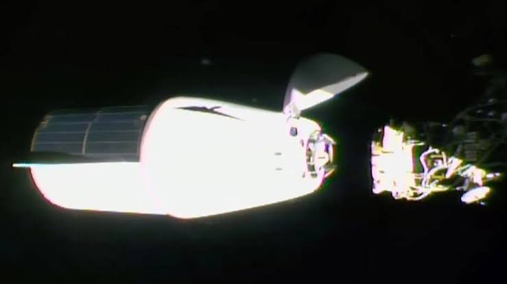SpaceX’s record-breaking Dragon capsule delivers 6,500 pounds of cargo to ISS