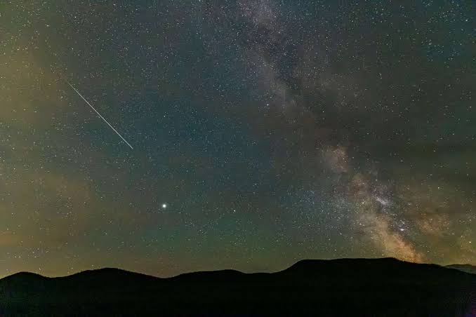 The Year’s Best Meteor Shower Is Almost Here—Here’s When to Look Up