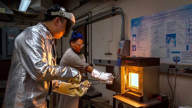 New heat-resistant material could help astronauts build on the Moon
