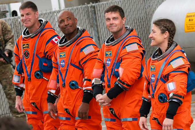 Artemis II’s astronauts are on their way home—a six-figure salary but no overtime or hazard pay awaits them back on Earth