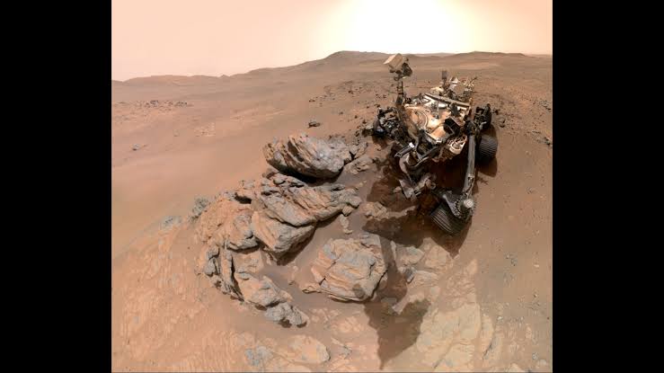NASA's Perseverance rover is positively glowing in its new selfie on Mars
