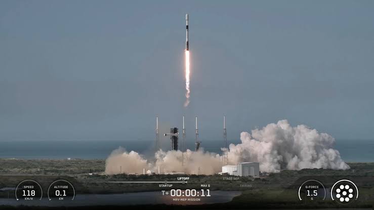 Private mission launches to extend life of out-of-gas communication satellites