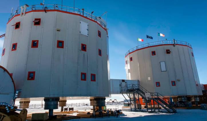 10-Month Antarctic Isolation Shows How Difficult a Mission to Deep Space Would Really Be