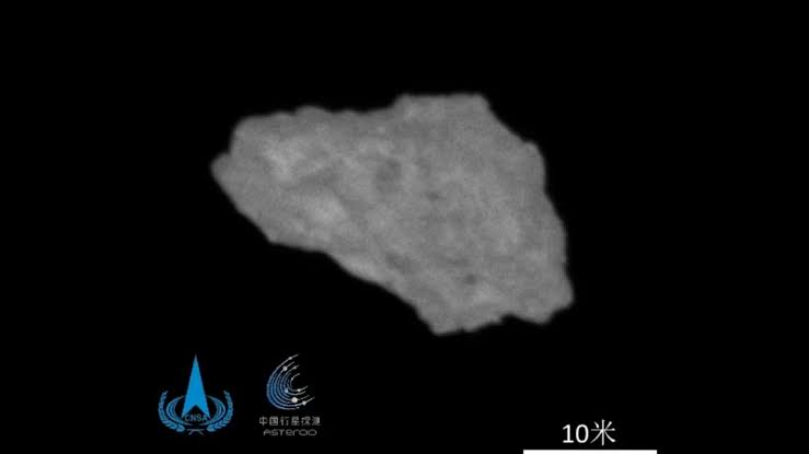 Secretive Chinese probe snaps first photo of Earth's mysterious 'quasi-moon' — and it may pose a big problem