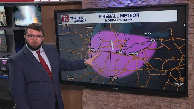 Massive fireball meteor lights up Ohio skies Monday night